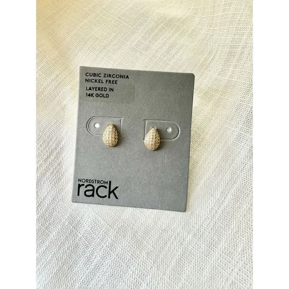 Nordstrom‘s cubic zirconia teardrop 14 karat gold stud earrings